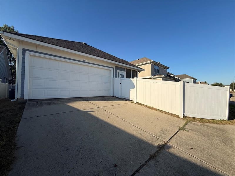 10061 Cedar Lake Drive, Providence Village TX 76227 - Photo 23
