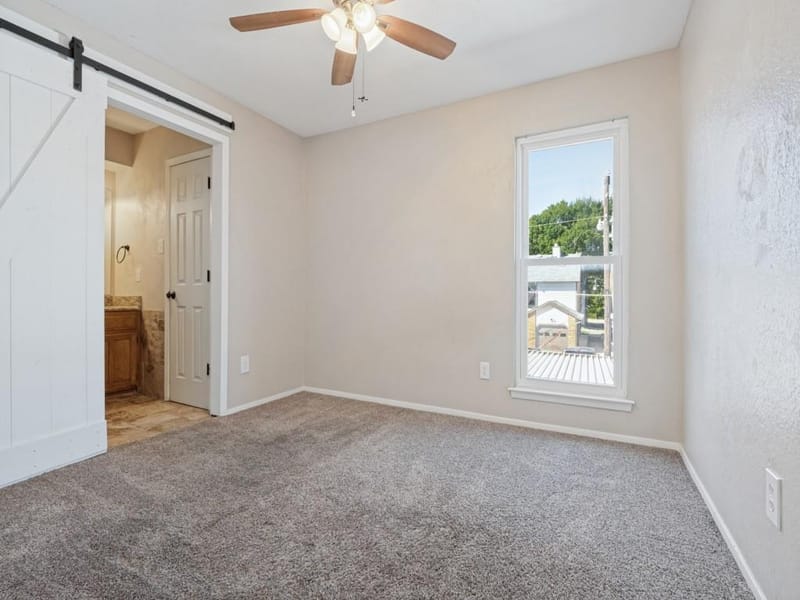 512 Pecan Acres Court, Arlington TX 76013 - Photo 12