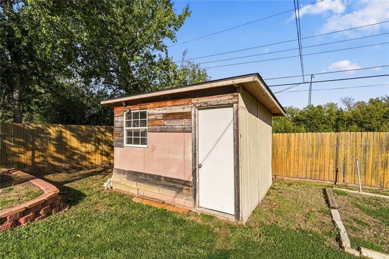 1812 Spring Lake Drive, Mesquite TX 75149 - Photo 35
