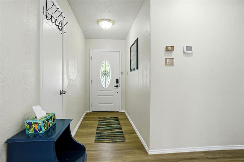 5016 Kemble Street, Fort Worth TX 76103 - Photo 8