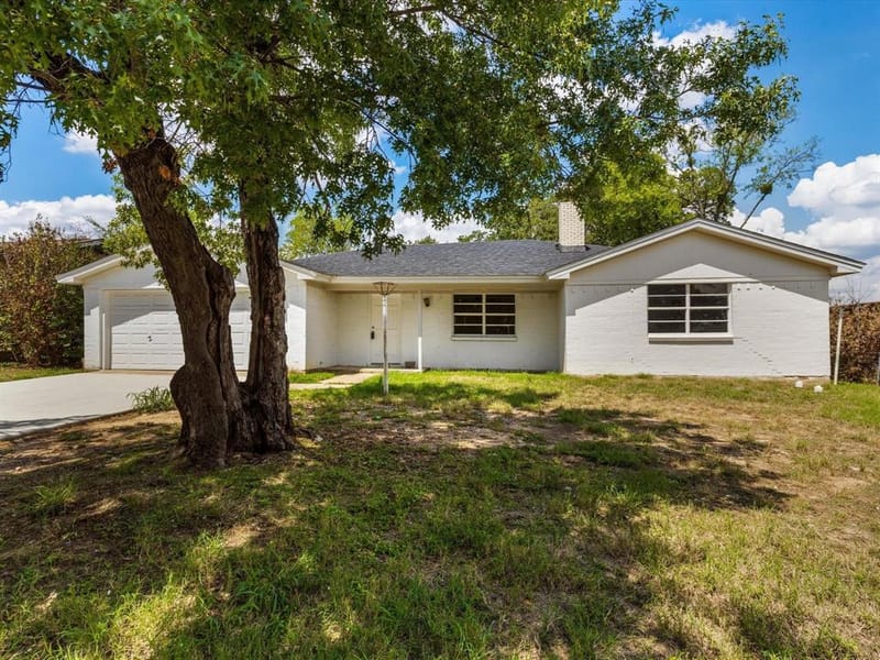 3601 Chimney Rock Drive, Forest Hill TX 76140 - Photo 3