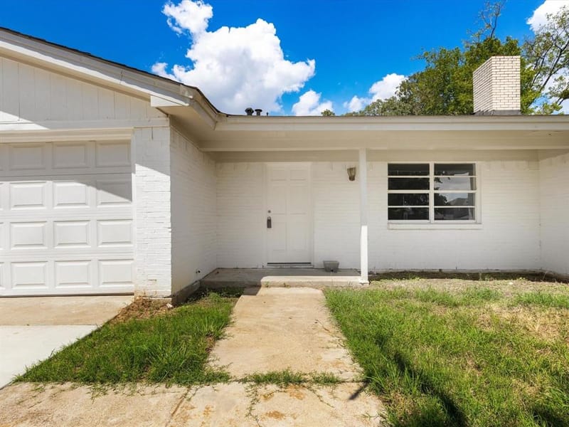 3601 Chimney Rock Drive, Forest Hill TX 76140 - Photo 5