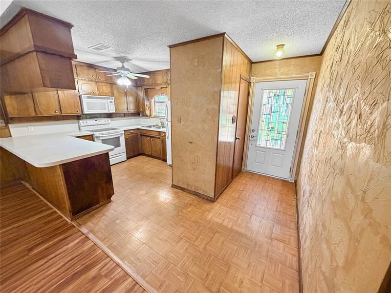 3901 Greenbrook Street, Granbury TX 76048 - Photo 6