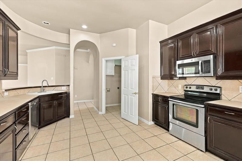 8600 Western Meadows Drive, Fort Worth TX 76244 - Photo 7