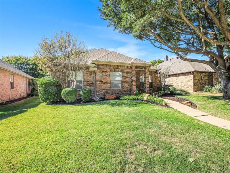 9021 Azinger Drive, Plano TX 75025 - Photo 3