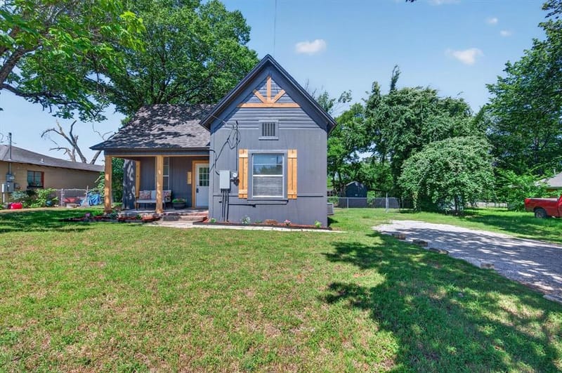 202 S Main Street, Joshua TX 76058 - Photo 17