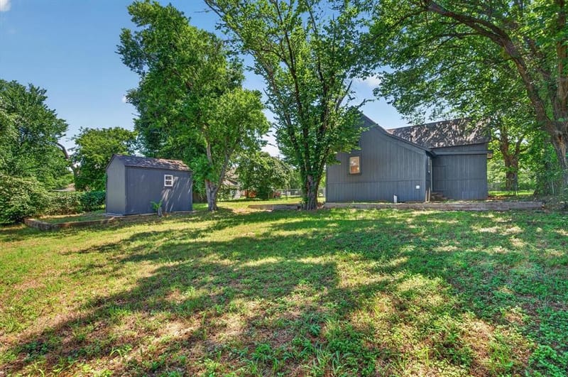 202 S Main Street, Joshua TX 76058 - Photo 20