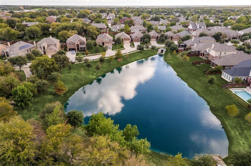 2916 Frontier Drive, Denton TX 76210 - Photo 2