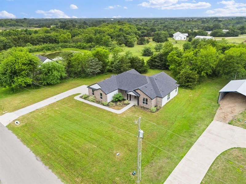 646 County Road 4109, Greenville TX 75401 - Photo 30