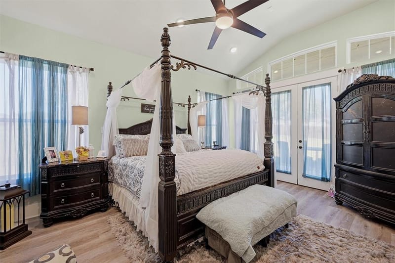 109 Bowie Drive, Lake Kiowa TX 76240 - Photo 24