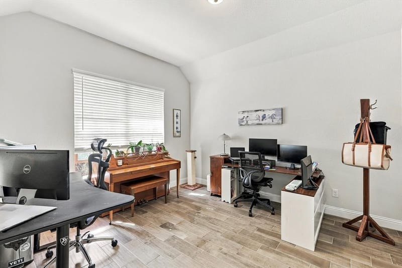 924 Plaza Lane, Argyle TX 76226 - Photo 6