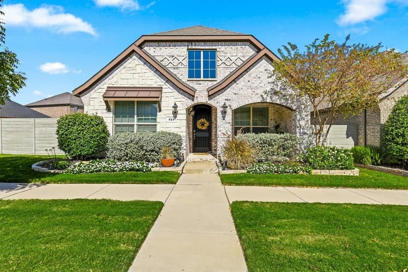 924 Plaza Lane, Argyle TX 76226 - Photo 40