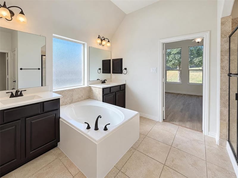 6715 Winding Valley Trail, Rowlett TX 75089 - Photo 11