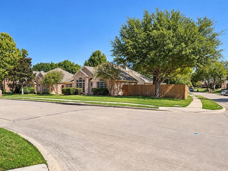 7514 Naples Lane, Frisco TX 75035 - Photo 3