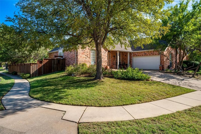 701 Crabapple Way, McKinney TX 75072 - Photo 2