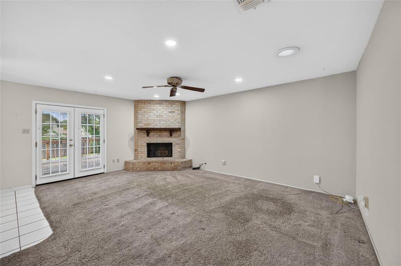 5715 Shady Hill Lane, Arlington TX 76016 - Photo 2