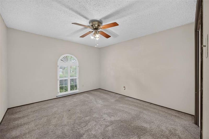 5715 Shady Hill Lane, Arlington TX 76016 - Photo 10