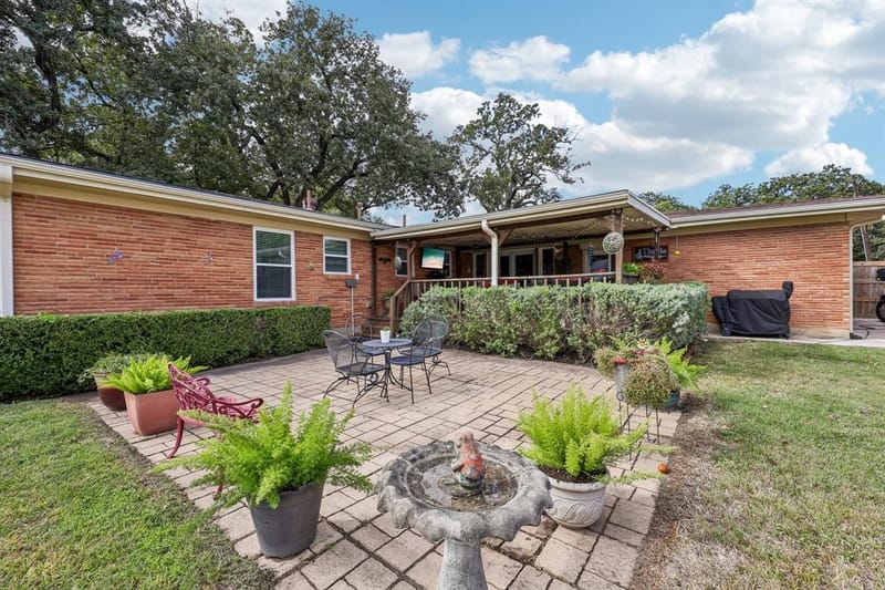 2110 Cooper Drive, Irving TX 75061 - Photo 32