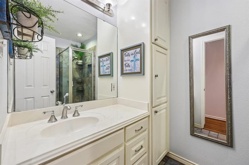 2110 Cooper Drive, Irving TX 75061 - Photo 24