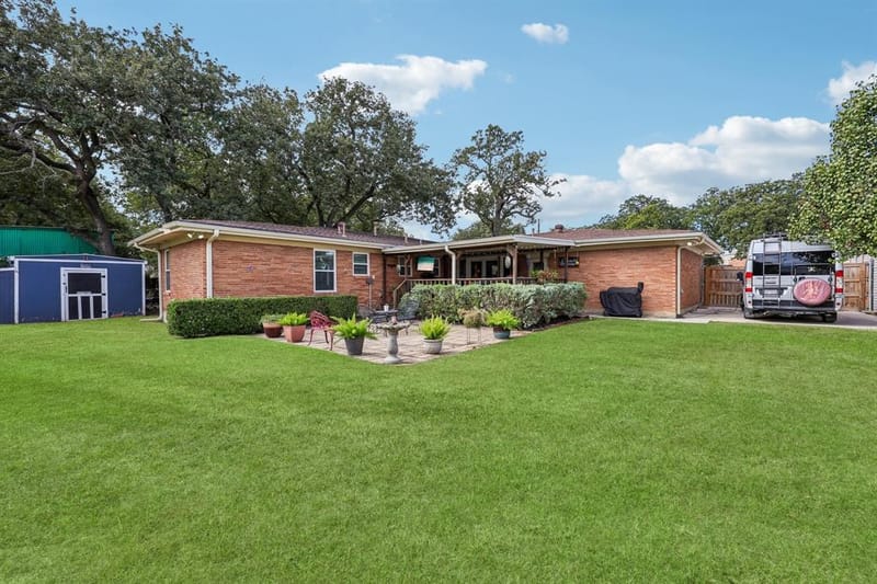 2110 Cooper Drive, Irving TX 75061 - Photo 33