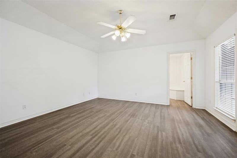 1001 Hunters Court, Sanger TX 76266 - Photo 13