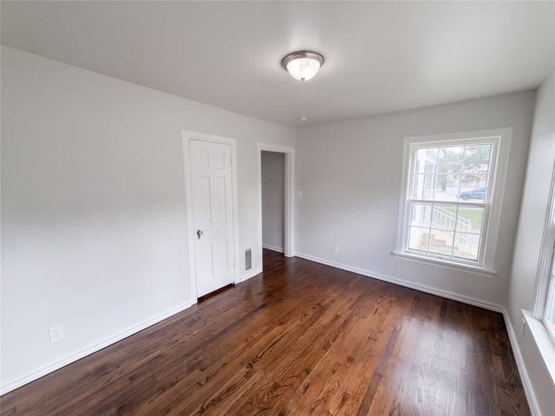 1709 N Sylvania Avenue, Fort Worth TX 76111 - Photo 14