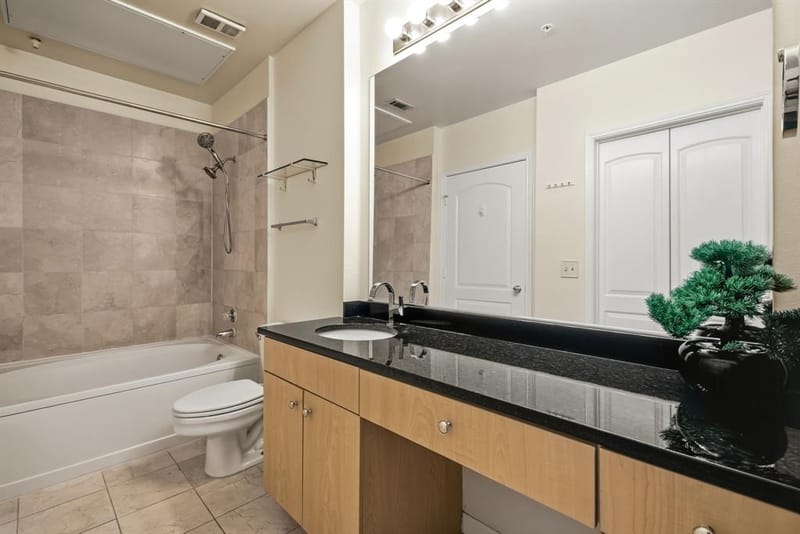 3225 Turtle Creek Boulevard # 810, Dallas TX 75219 - Photo 10