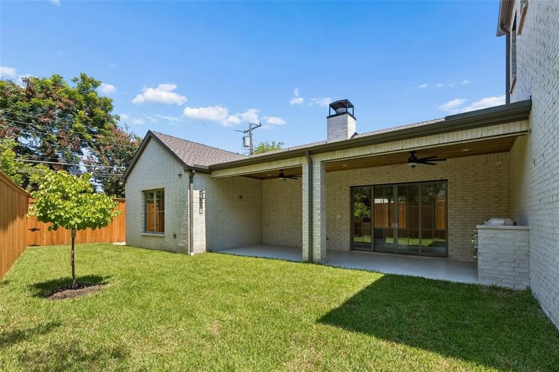 6729 Ravendale Lane, Dallas TX 75214 - Photo 16