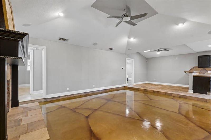 5945 Diamond Oaks Drive S, Haltom City TX 76117 - Photo 7