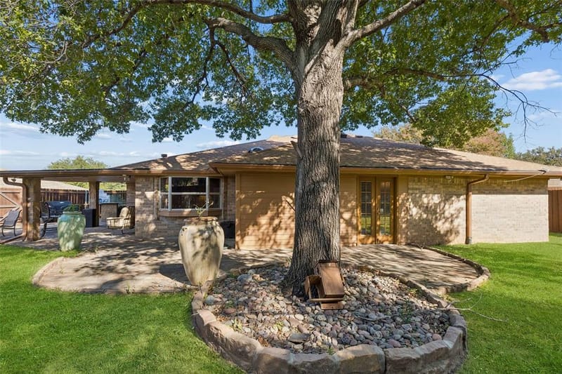 5945 Diamond Oaks Drive S, Haltom City TX 76117 - Photo 30