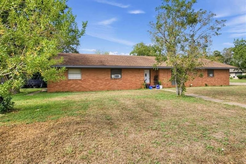 110 Cheyenne, Elm Mott TX 76640 - Photo 2