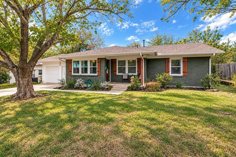 3304 Leith Avenue, Fort Worth TX 76133