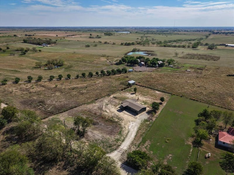 4167 NW County Road 1180, Corsicana TX 75110 - Photo 35
