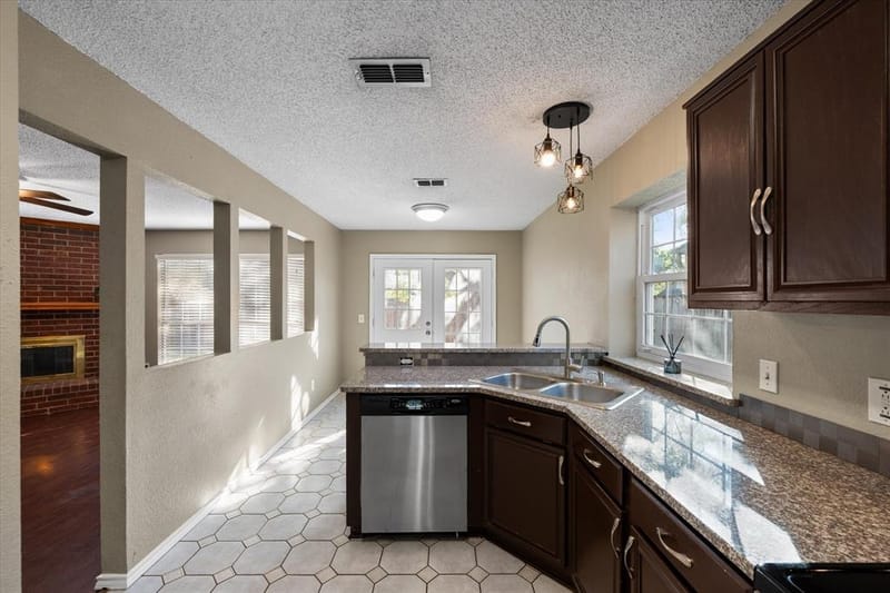 6716 Lyndale Drive, Watauga TX 76148 - Photo 13