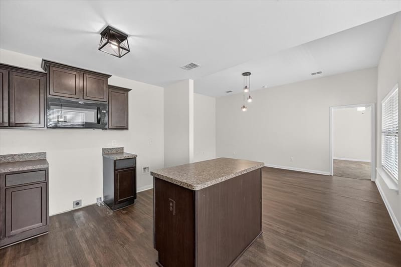 14276 Greenhaw Lane, Dallas TX 75253 - Photo 14