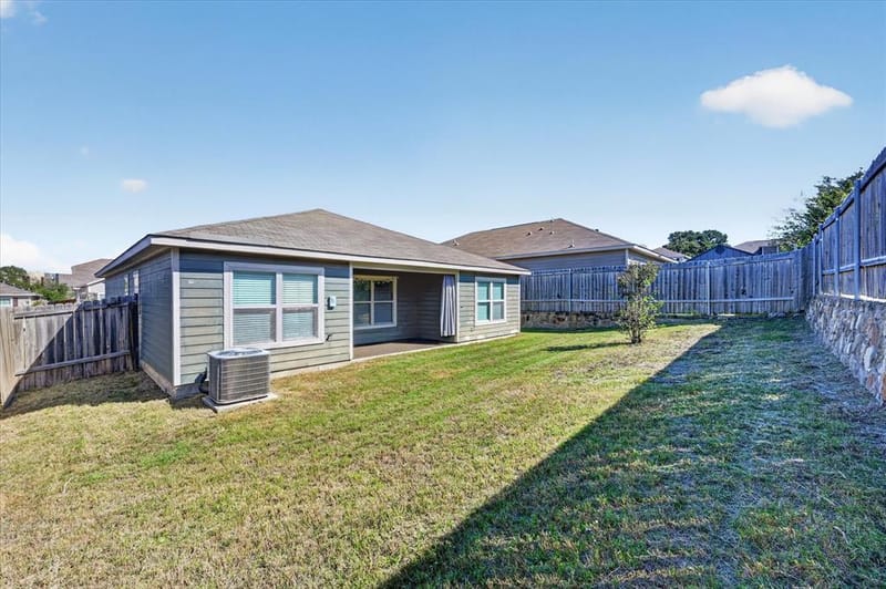 14276 Greenhaw Lane, Dallas TX 75253 - Photo 29