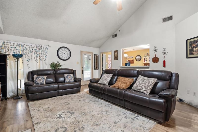 6447 Royal Cedar Drive, Dallas TX 75236 - Photo 8