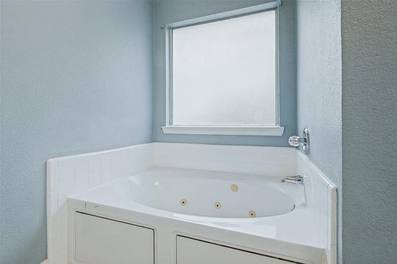 1215 N Nursery Road, Irving TX 75061 - Photo 16