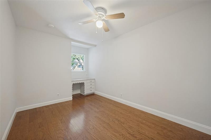 521 Greenbriar Lane, Highland Village TX 75077 - Photo 17
