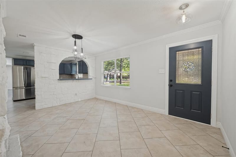521 Greenbriar Lane, Highland Village TX 75077 - Photo 3