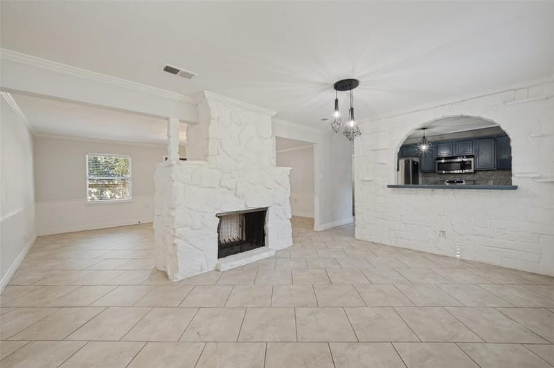 521 Greenbriar Lane, Highland Village TX 75077 - Photo 4