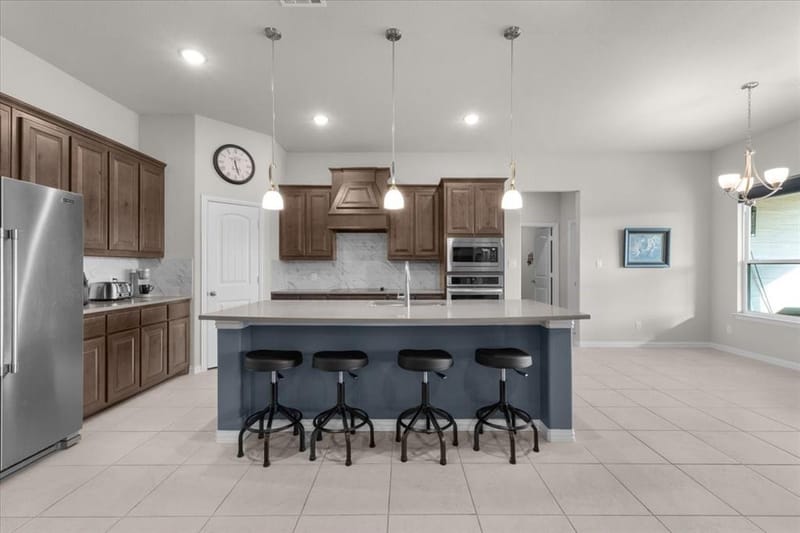1004 Northern Oaks Court, Springtown TX 76082 - Photo 13