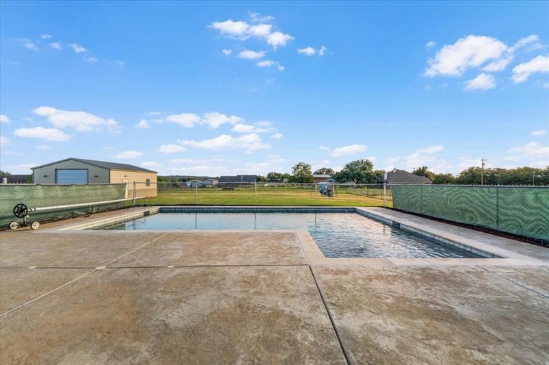 1004 Northern Oaks Court, Springtown TX 76082 - Photo 32