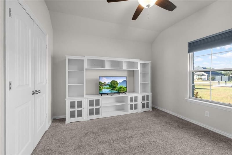1004 Northern Oaks Court, Springtown TX 76082 - Photo 24