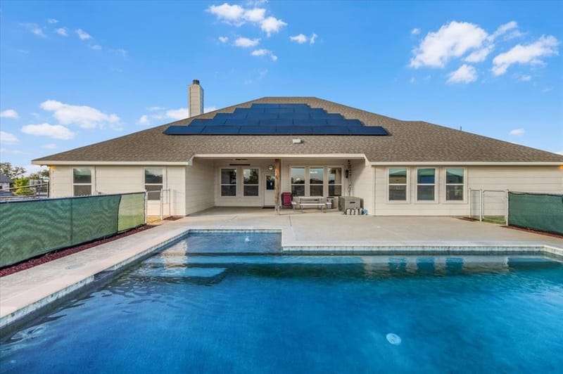 1004 Northern Oaks Court, Springtown TX 76082 - Photo 33
