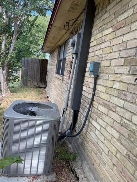 705 Angle Ridge Circle, Garland TX 75043 - Photo 39