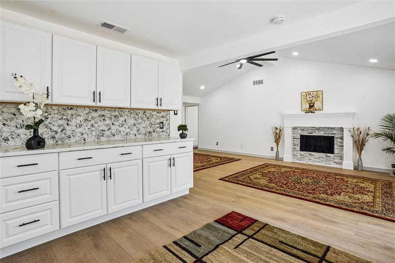 700 Del Mar Lane, Arlington TX 76012 - Photo 12