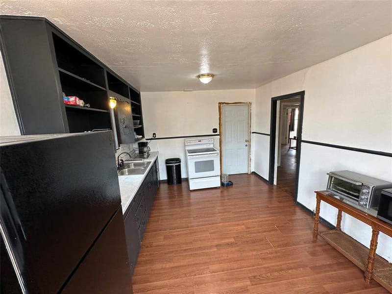 1809 9th Street, Brownwood TX 76801 - Photo 12