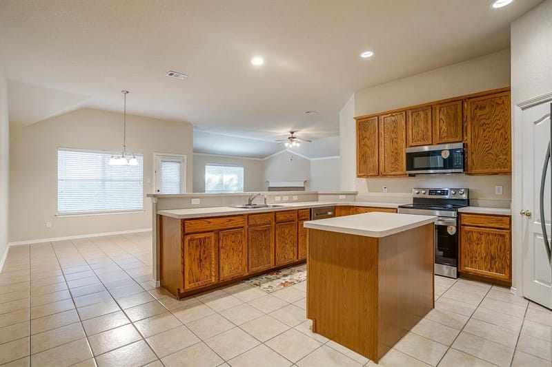 4517 Embercrest Lane, Fort Worth TX 76123 - Photo 10