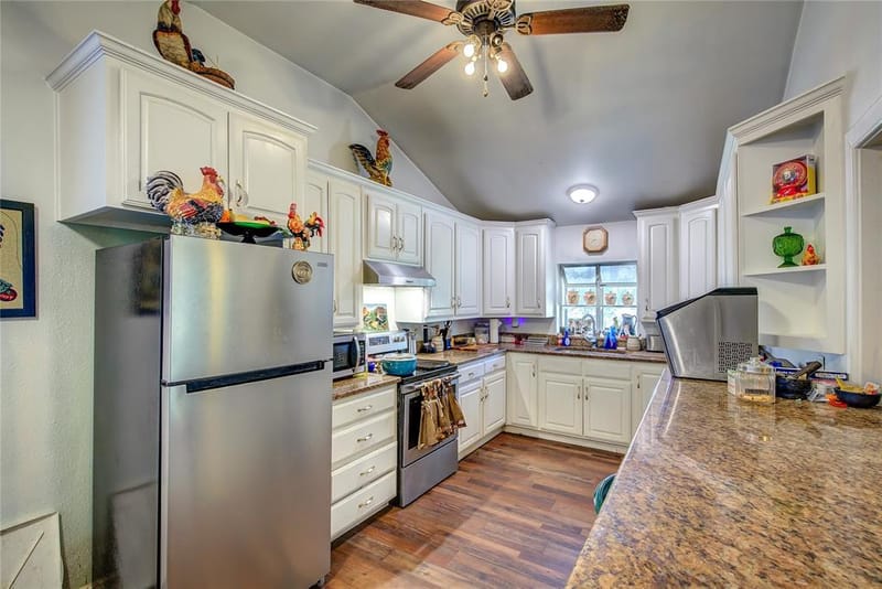 6402 Joe Ramsey Boulevard S, Greenville TX 75402 - Photo 13